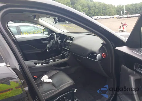 2017 Jaguar F-Pace 35T Prestige from USA, damaged, VIN SADCK2BV9HA064656